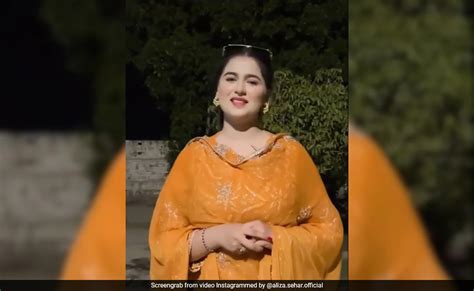 aliza sehar viral video|Pakistani TikTok star Aliza Seher in tears after private video leaks ...